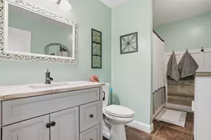 401 N Lillian St, Griffith, IN 46319 - Photo 13