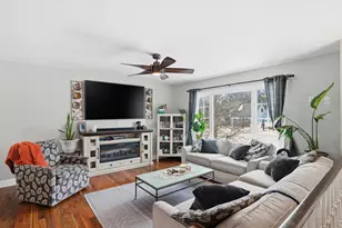 401 N Lillian St, Griffith, IN 46319 - Photo 3