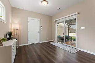 1062 E 115th Ct, Crown Point, IN 46307 - Photo 13