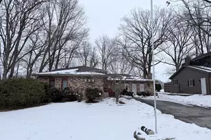 4344 N Lakeshore Dr, Crown Point, IN 46307 - Photo 1