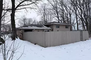 4344 N Lakeshore Dr, Crown Point, IN 46307 - Photo 5