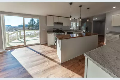 1677 W 900 N, Wheatfield, IN 46392 - Photo 3