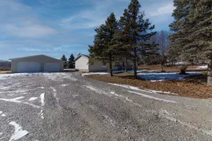 1677 W 900 N, Wheatfield, IN 46392 - Photo 17