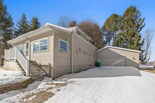 512 Hill St, La Porte, IN 46350 - Photo 3