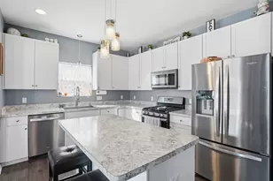 13209 Roosevelt Pl, Crown Point, IN 46307 - Photo 9