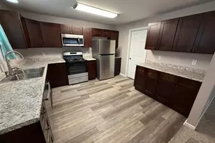 1229 State St, Hobart, IN 46342 - Photo 5