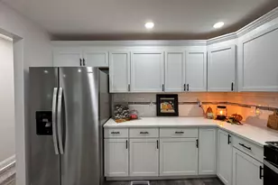 1427 Austin Ave, Schererville, IN 46375 - Photo 7