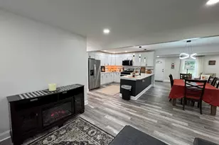 1427 Austin Ave, Schererville, IN 46375 - Photo 3