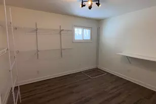 824 W 56th Pl, Merrillville, IN 46410 - Photo 15