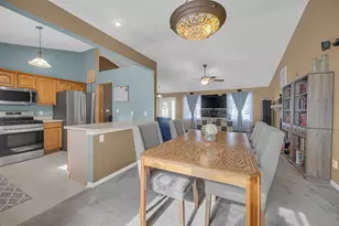 2545 Tulip Ln, Hobart, IN 46342 - Photo 9