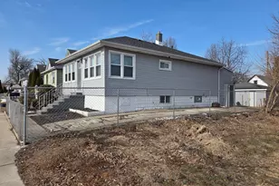 1127 164th Pl, Hammond, IN 46320 - Photo 3