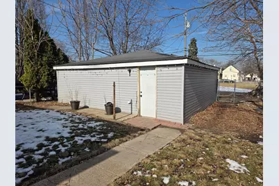 1127 164th Place, Hammond, IN 46320 - Photo 5