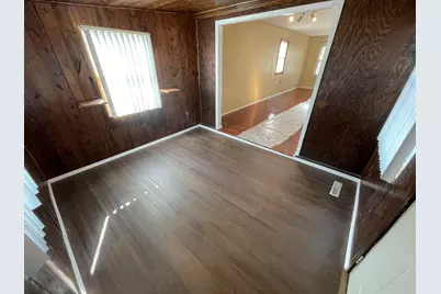 937 N Wood Avenue, Griffith, IN 46319 - Photo 7