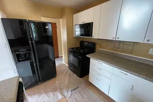 937 N Wood Ave, Griffith, IN 46319 - Photo 9