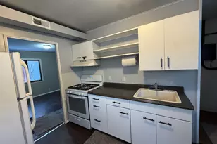 722 N Carroll Ave, Michigan City, IN 46360 - Photo 7