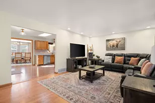 319 Michele Ave, Crown Point, IN 46307 - Photo 9