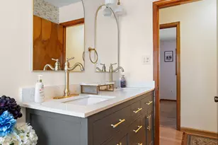 319 Michele Ave, Crown Point, IN 46307 - Photo 19