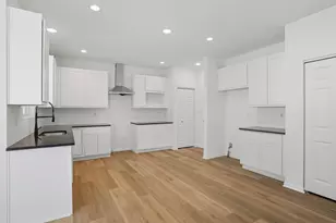 5800 Buck Ln, Portage, IN 46368 - Photo 9