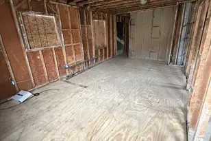 4077 Louisiana St, Gary, IN 46409 - Photo 9