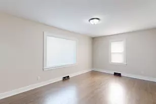 2310 W 73rd Ave, Merrillville, IN 46410 - Photo 7