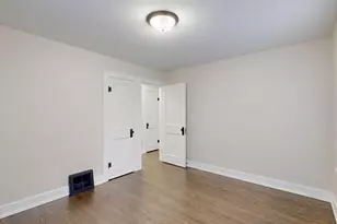 2310 W 73rd Ave, Merrillville, IN 46410 - Photo 23