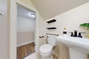 2310 W 73rd Ave, Merrillville, IN 46410 - Photo 37