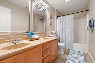 2605 Nottingham Dr, Valparaiso, IN 46383 - Photo 37