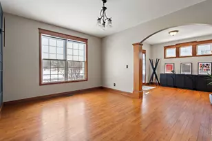 2605 Nottingham Dr, Valparaiso, IN 46383 - Photo 11