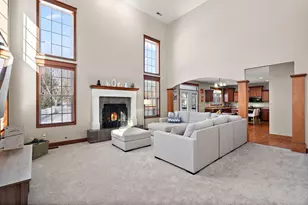 2605 Nottingham Dr, Valparaiso, IN 46383 - Photo 5