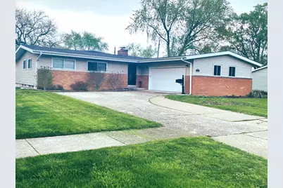 254 E Greenwood Avenue, Crown Point, IN 46307 - Photo 1