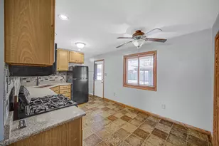 9410 Farmer Dr, Highland, IN 46322 - Photo 7