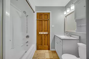 9410 Farmer Dr, Highland, IN 46322 - Photo 13