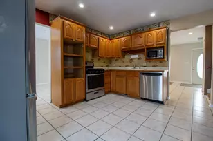 795 W 350 N, Hobart, IN 46342 - Photo 11