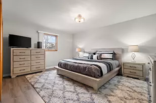 2164 Terrace Dr, Highland, IN 46322 - Photo 17