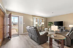 2164 Terrace Dr, Highland, IN 46322 - Photo 7