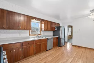 437 Fairview Ave, Crown Point, IN 46307 - Photo 9