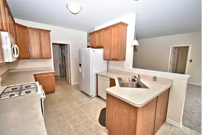 1390 Mackinaw Place, Schererville, IN 46375 - Photo 7