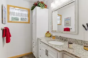 9960 Wildwood Pl, Demotte, IN 46310 - Photo 13