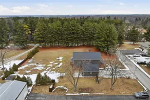 9960 Wildwood Pl, Demotte, IN 46310 - Photo 7