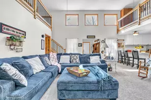 9960 Wildwood Pl, Demotte, IN 46310 - Photo 9