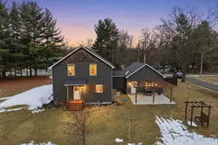 9960 Wildwood Pl, Demotte, IN 46310 - Photo 1