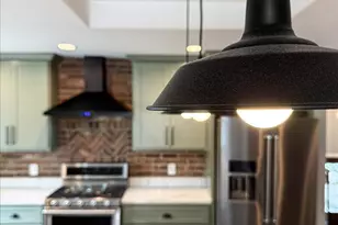 8183 Old Oak Dr, Demotte, IN 46310 - Photo 15