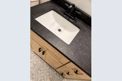 8183 Old Oak Drive, Demotte, IN 46310 - Photo 35