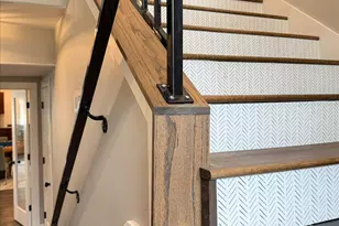 8183 Old Oak Dr, Demotte, IN 46310 - Photo 5