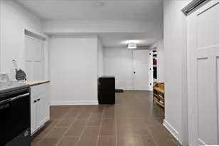 8183 Old Oak Dr, Demotte, IN 46310 - Photo 51