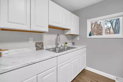 515 S Indiana Street, Hobart, IN 46342 - Photo 7