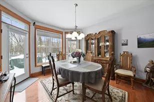 430 Oak Breeze Dr, Valparaiso, IN 46383 - Photo 9