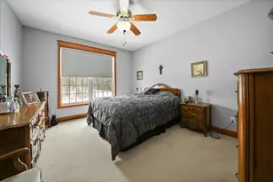 430 Oak Breeze Dr, Valparaiso, IN 46383 - Photo 11