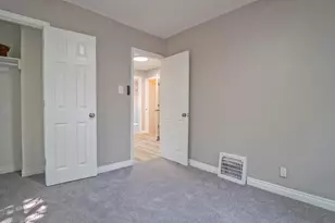 845 Floyd St, Gary, IN 46403 - Photo 17