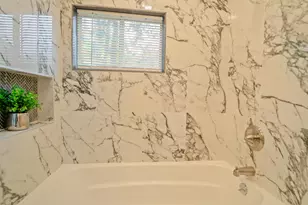 845 Floyd St, Gary, IN 46403 - Photo 15